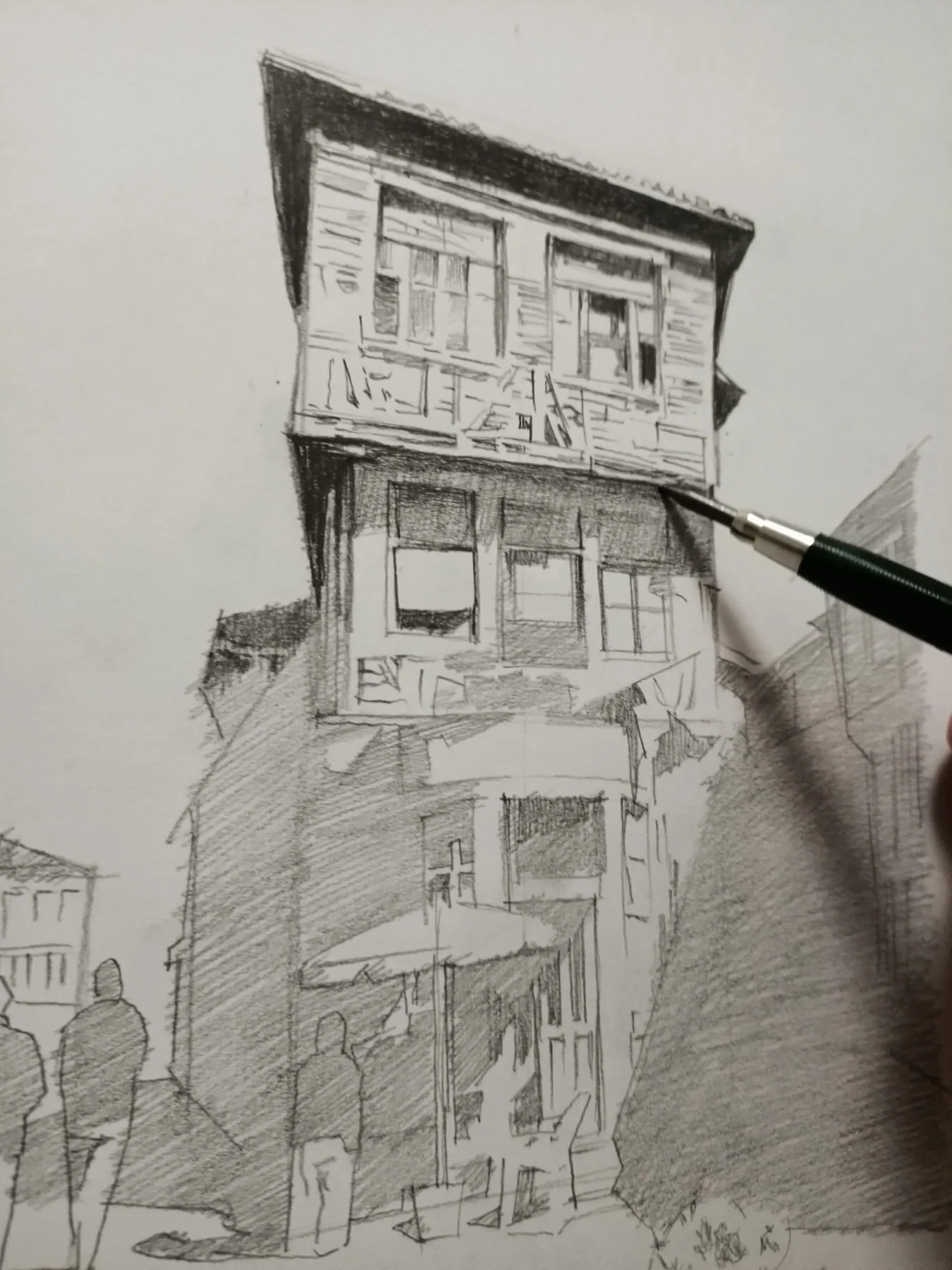 Dibujo a grafito de una fachada